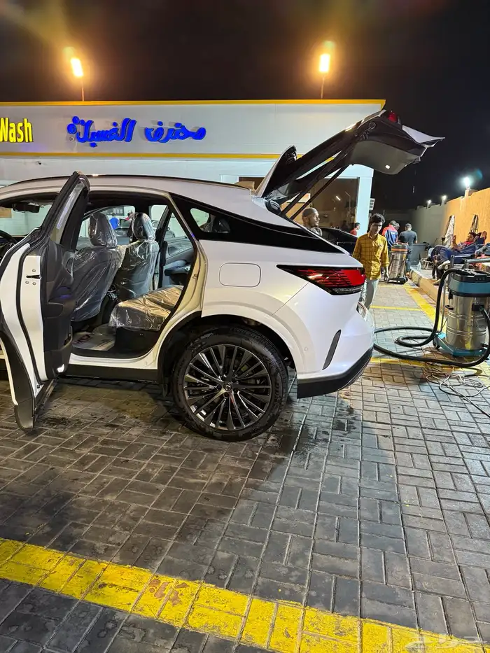 لكزس ارس اكس 5