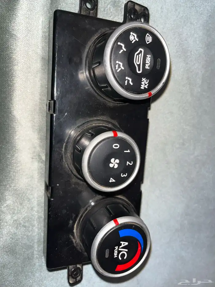 مفتاح مكيف نضيف ل سيارة توسان 0