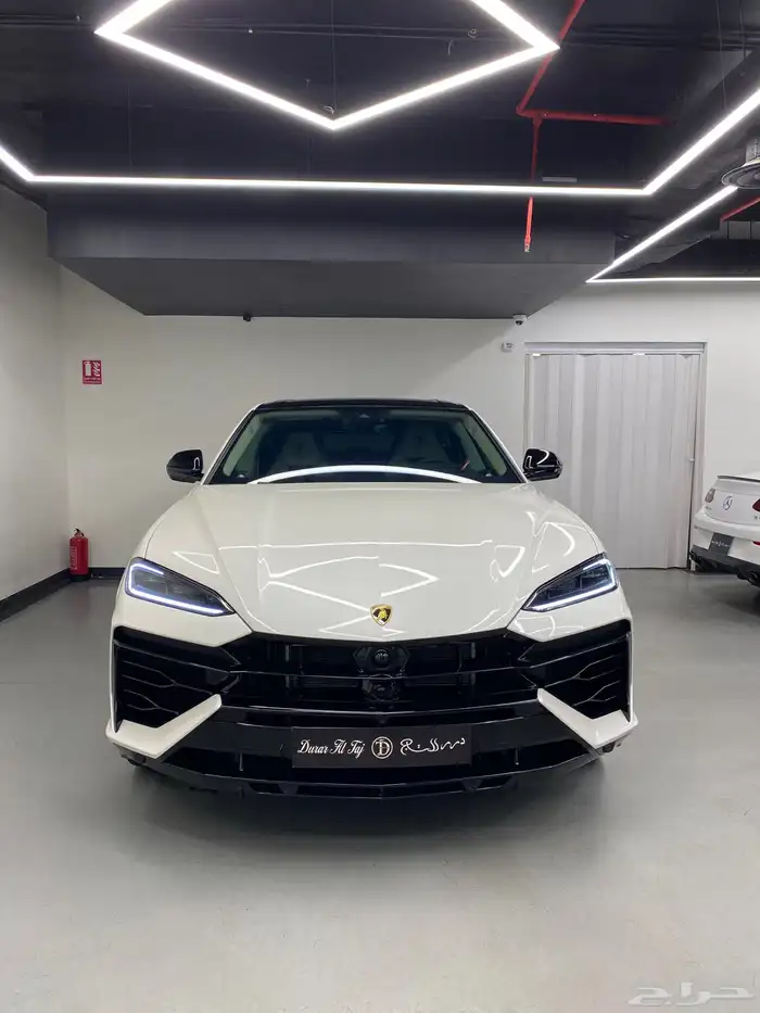 لامبورجيني اوروس SE 1