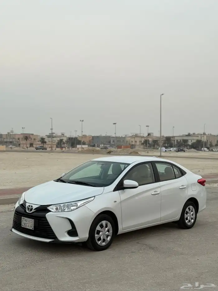 تويوتا يارس 2022 سعودي 1.5قمه بنضافه 0
