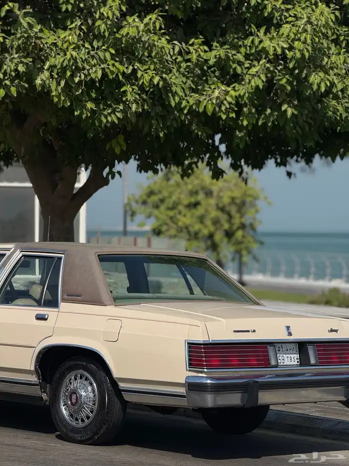 فورد ماركيز كلاسيك 24