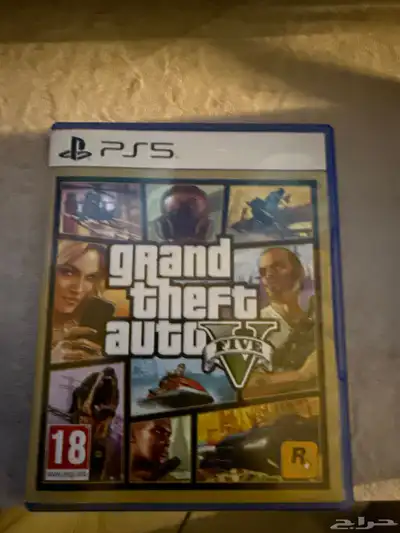 سوني 4 للبيع معاه شريطين 1- قراند 2- اساسن كريد index