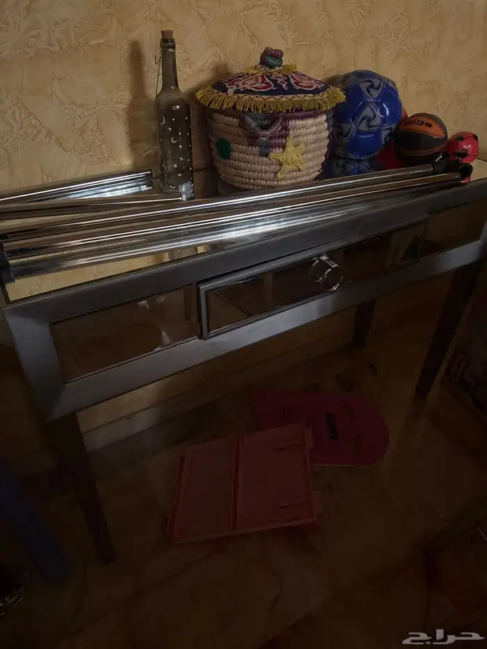 طاولة و كوميدينا 4