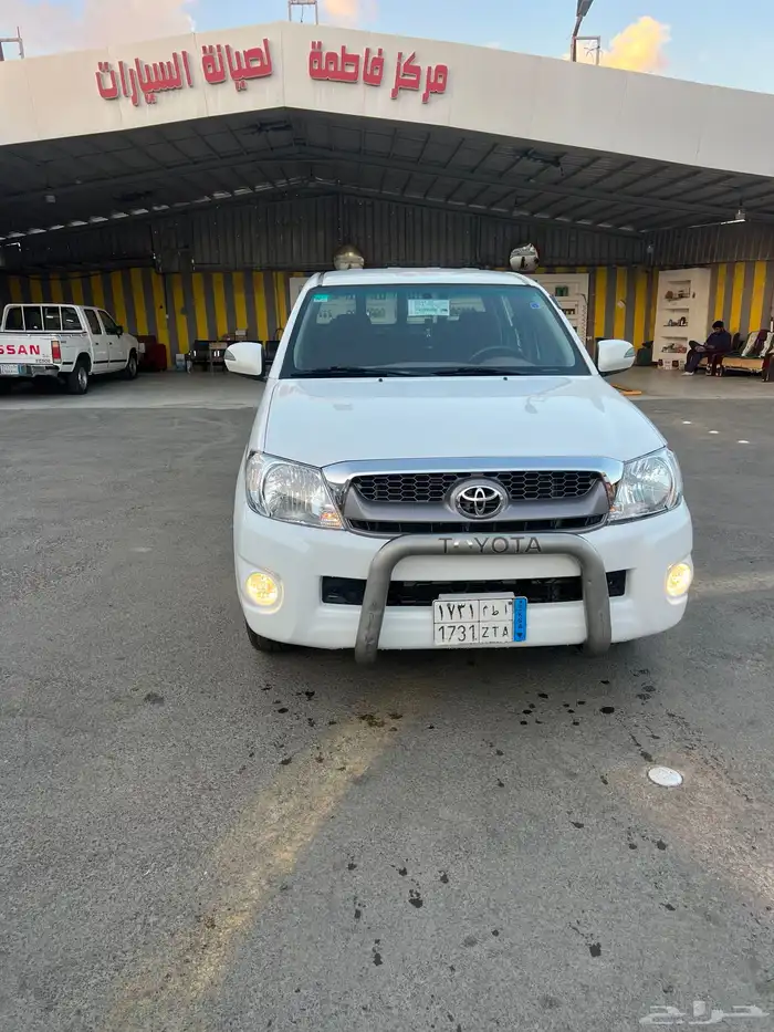 هايلوكس 2010 نظيف 2