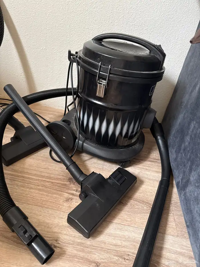 2 مكنسة كهرب 0