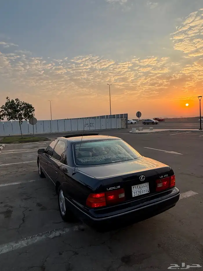 لكزز LS 400 للبيع أو البدل بهايلوكس 2008 وطالع 8