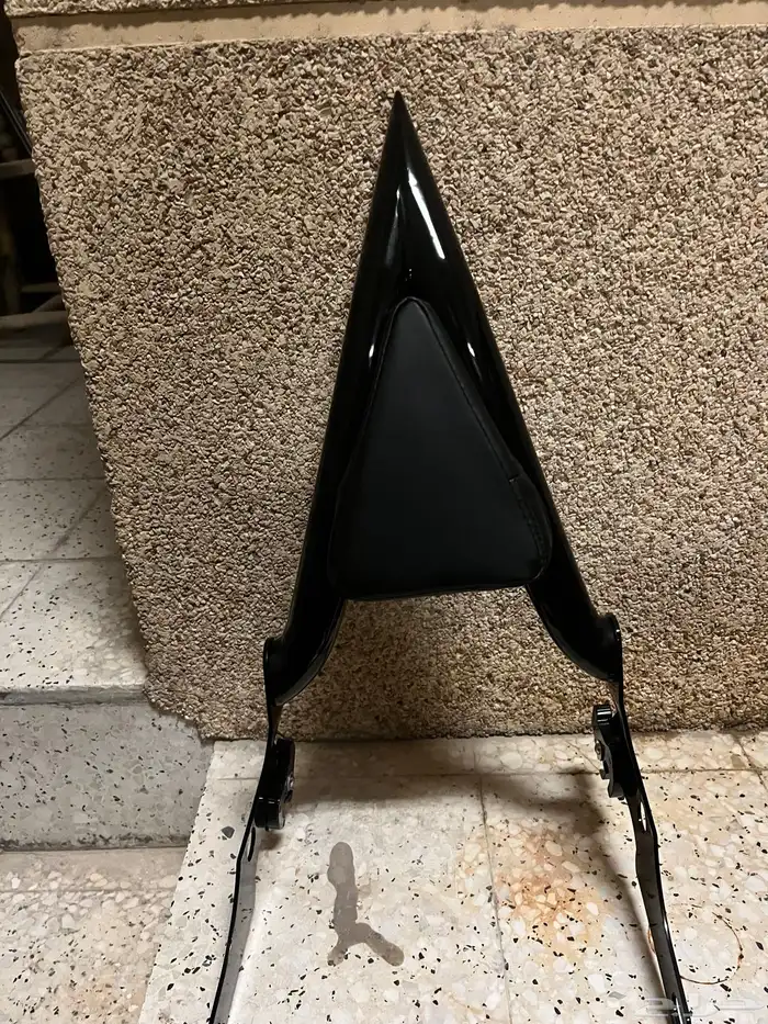 سيسي بار هارلي سبوستر 1