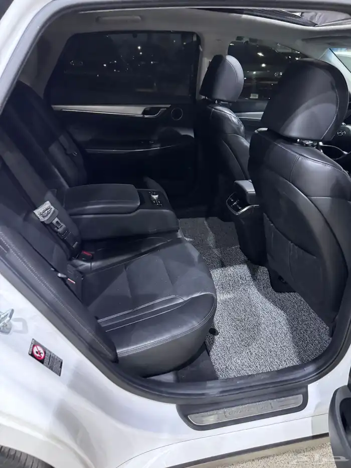 ازيرا 2020 فل كامل اعلى فئه ( 6 سلندر ) بدي وكاله 23