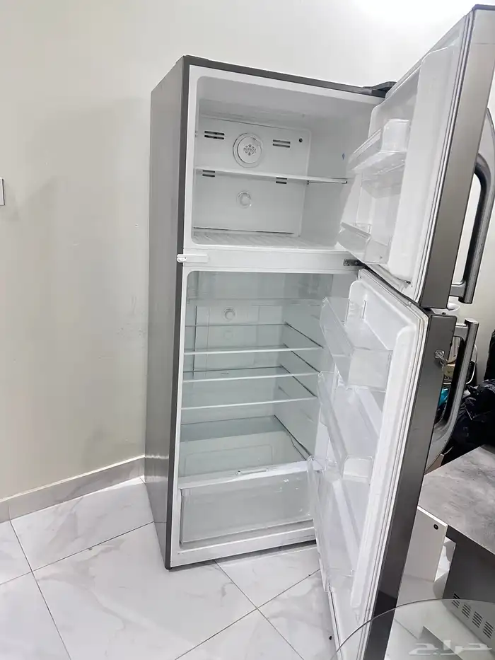 ثلاجة هونداي للبيع فيها عطل في الترموستات 2