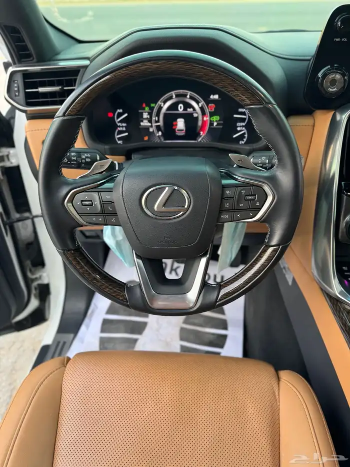للبيع لكزس 2022 LX600 BB - بريمي 14