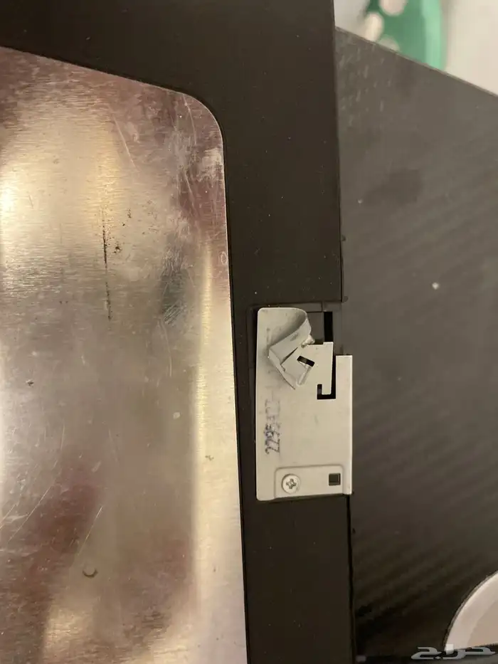 سوني 4 بدون يد مدون اي شي قابل للبدل على السوم 3