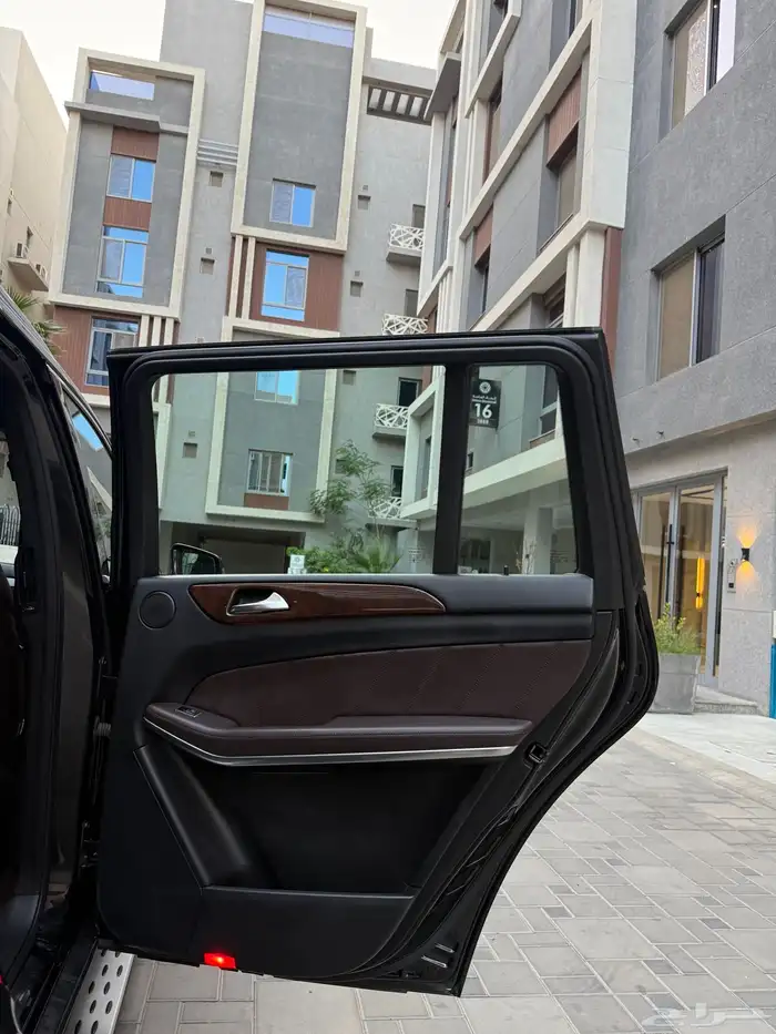 Mercedes GL500 AMG kit 2013 24