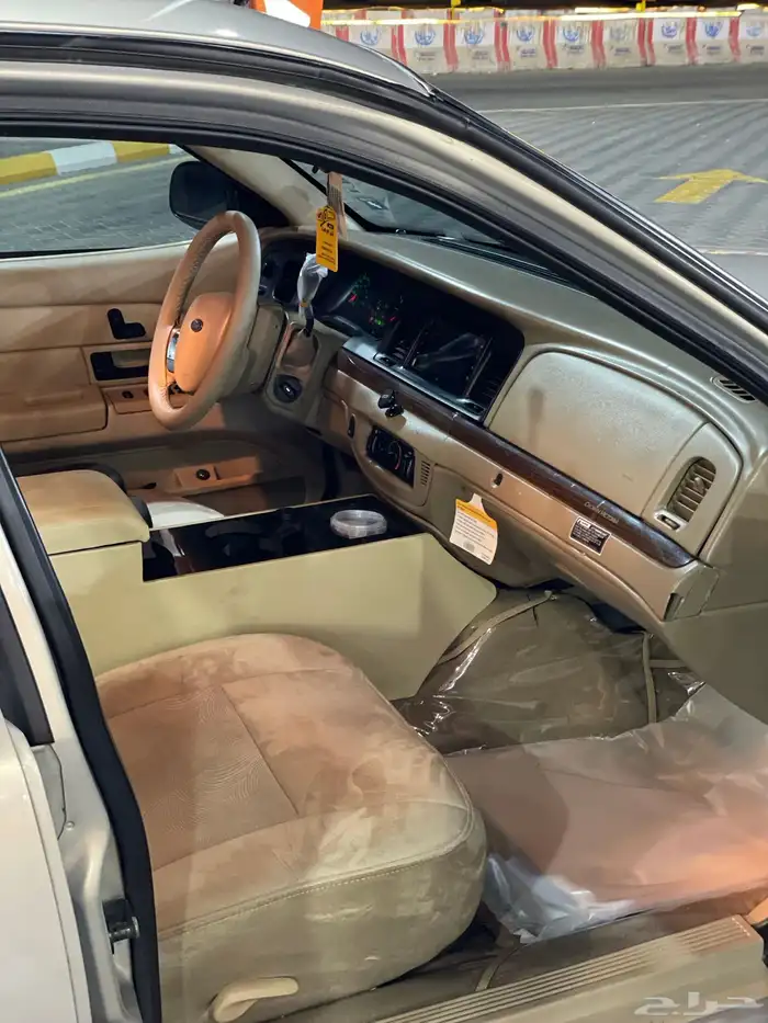 فورد فكتوريا سعودي للبيع او للبدل بيوكن من2009الا2012 15