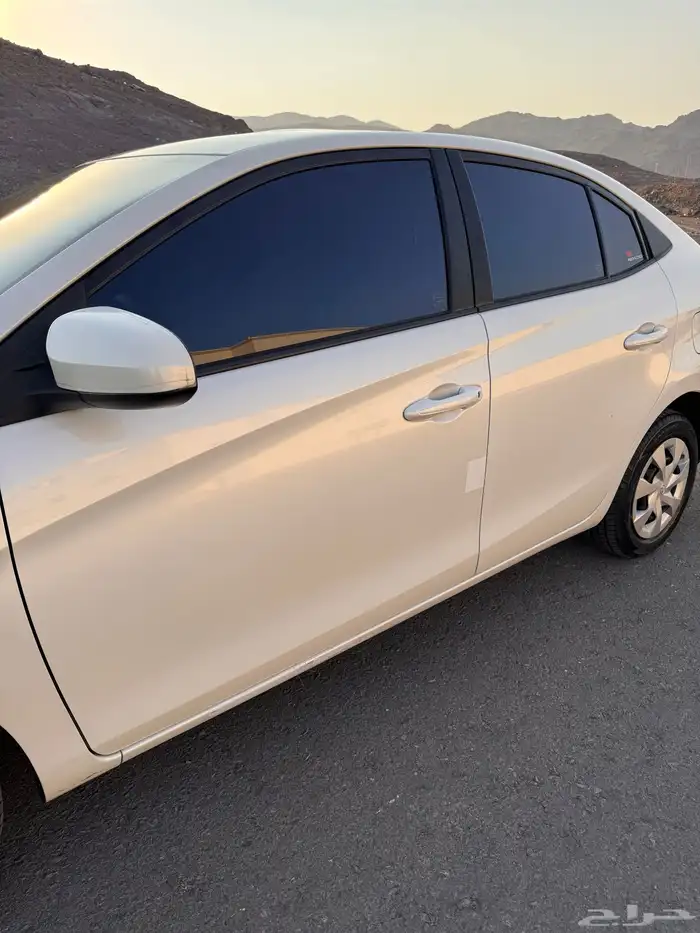 تويوتا يارس 2020 Y 5