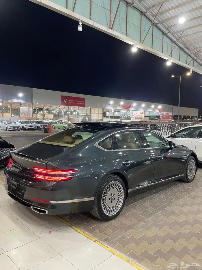 جنسس G80 موديل 2024 رويال 8