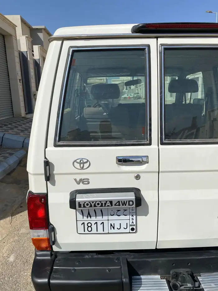 جيب ربع بوليسي 2013 27