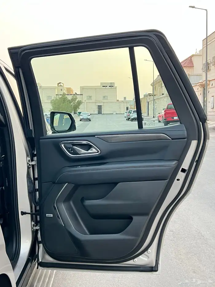 جي ام سي يوكن 2023 - AT4 24