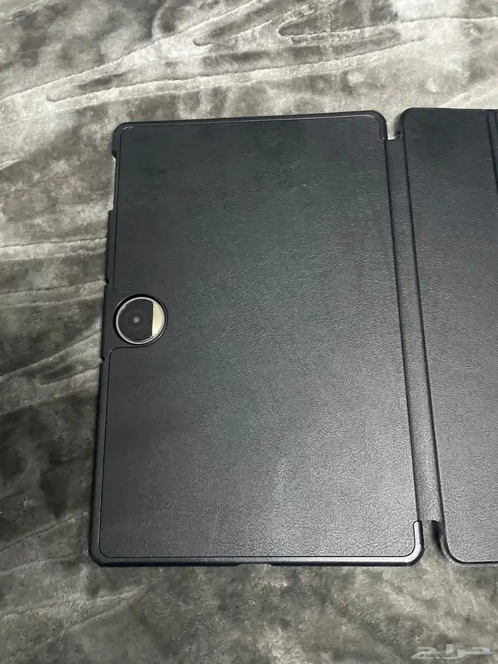 ايباد هونر 9 كبير ومناسب للدراسه والعب استخدام شهرين بس 1