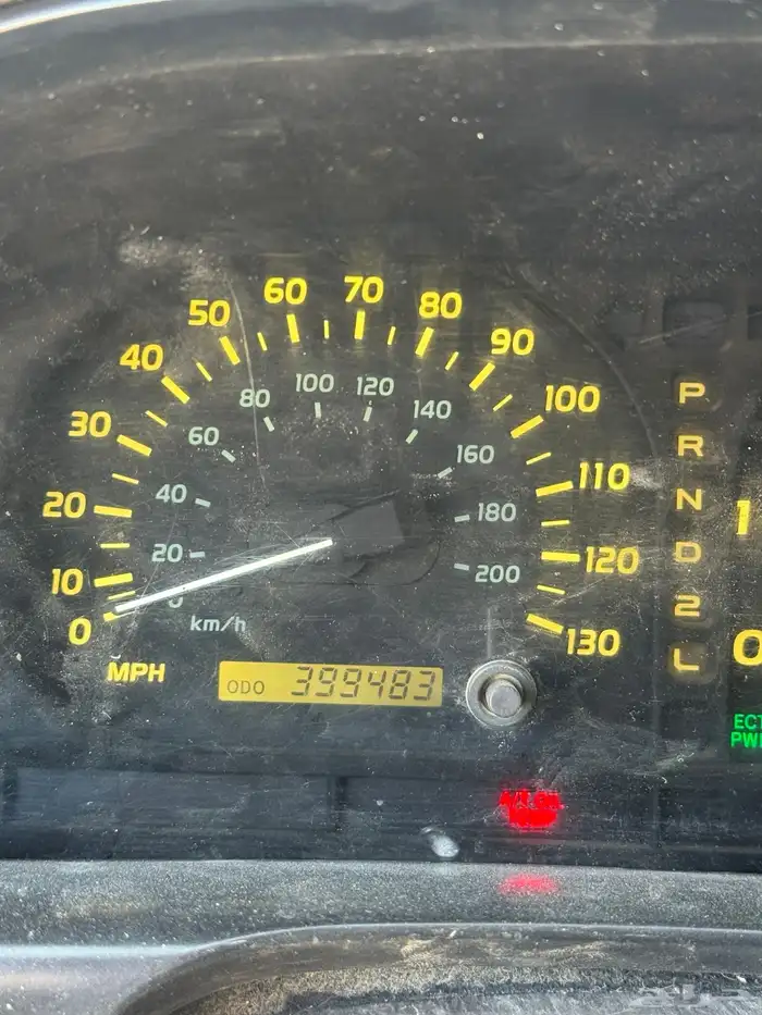 جيب لكزز المديل 2002 1