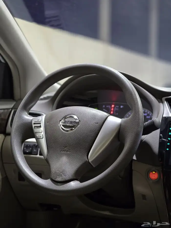 نيسان سنترا موديل 2015 بحالة ممتازة 11