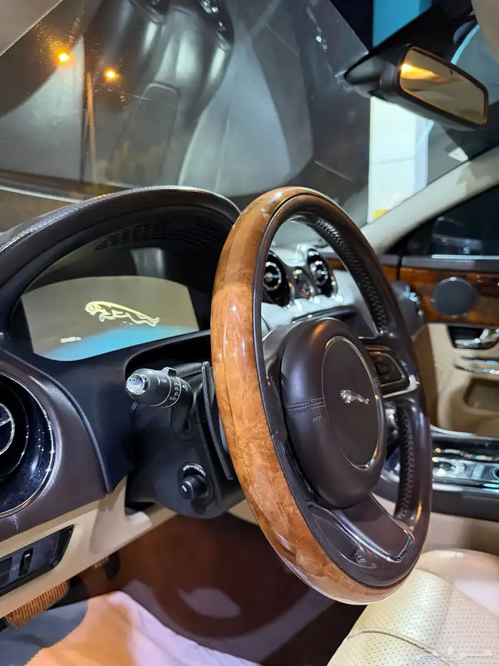 جاكوار XJL Portfolio 2012 فل اطلبية تنفس طبيعي بحالة الوكالة 17