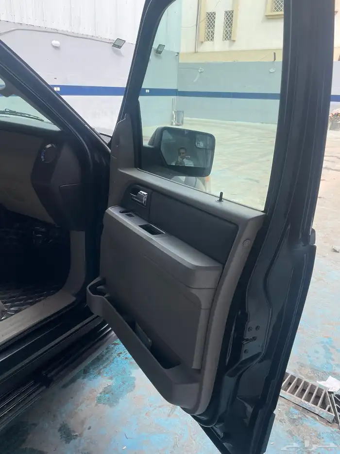 فورد اكسبدشن 2013 اسود قصير بدون دبل 20