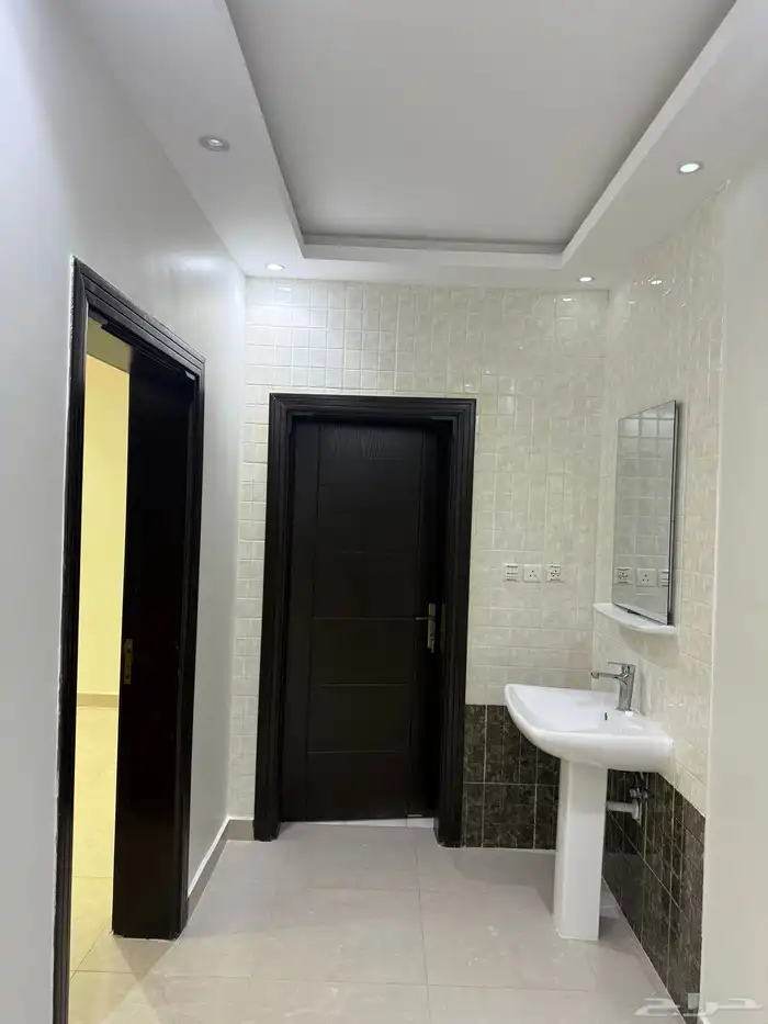 شقة للإيجار بحي الرحمانية ( الحمدانية) 0