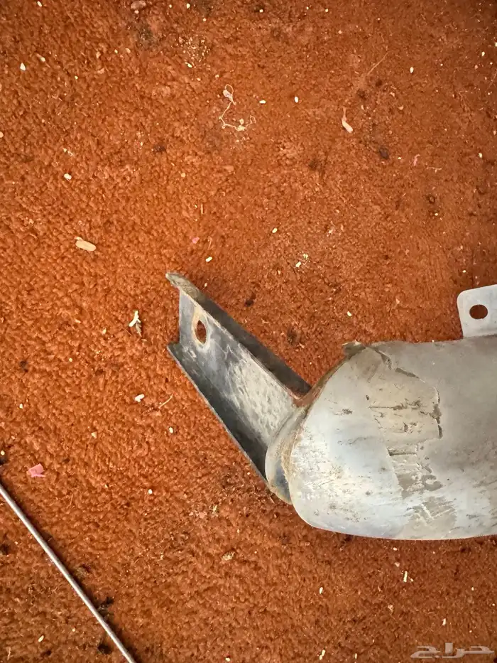 دعامة امامية وطيس هايلوكس 2010 4