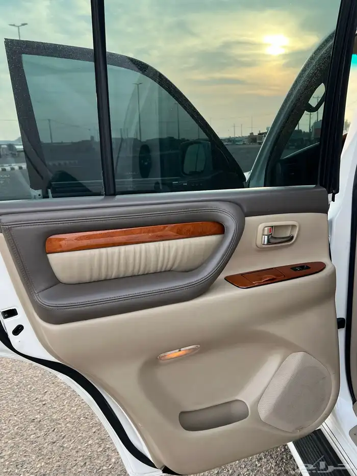 جيب لكزز 2006 11