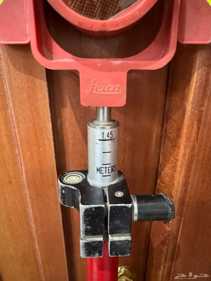 جهاز مساحة لايكا الأصلي 8