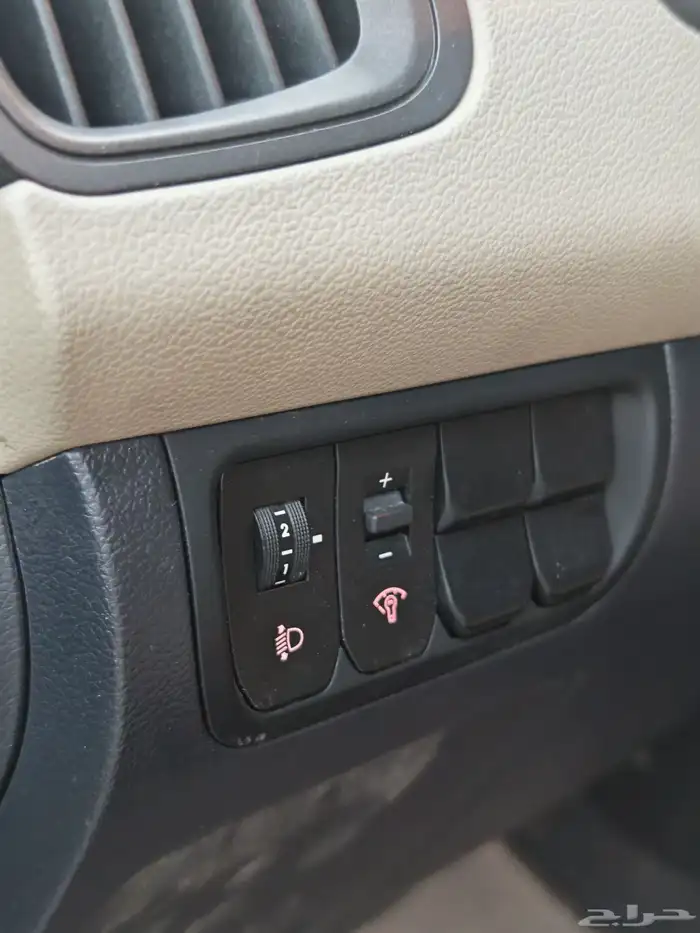 كيا ريو هاتشباك فل كامل مخزززن 44