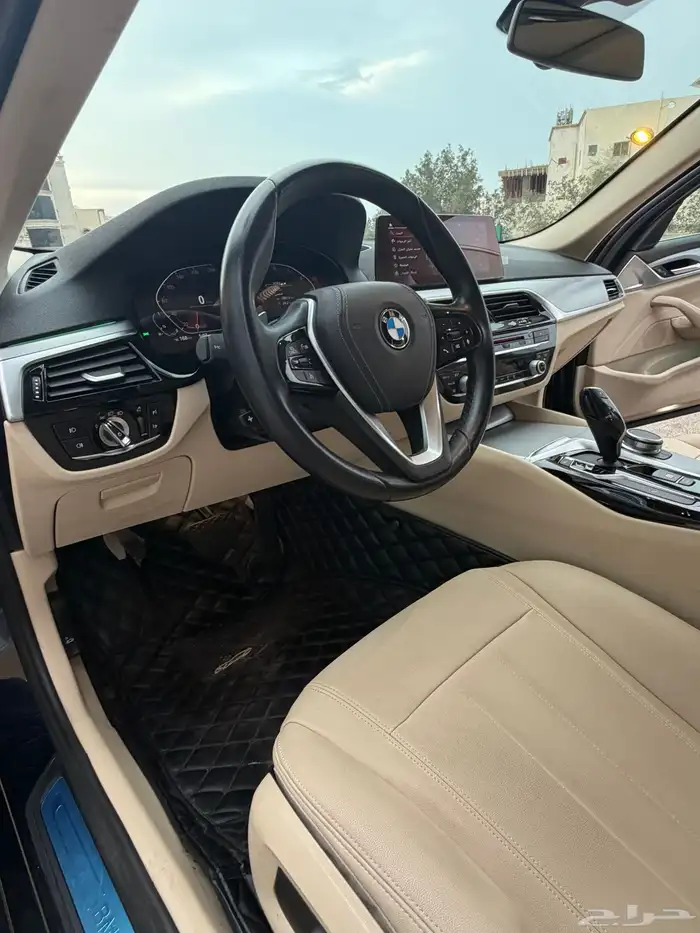 للبيع BMW موديل 2020 بحاله الوكاله 8