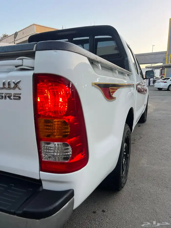 هايلوكس 2010 نظيف 5