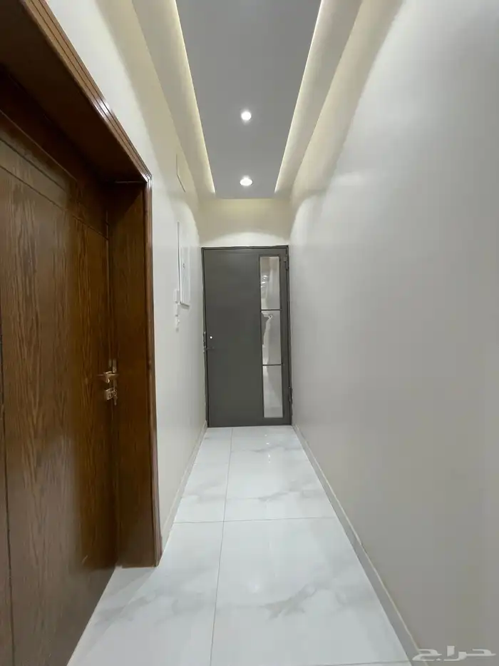 للبيع دور ارضى بحوش وبايكة سياره من 590 الف ابها حى الزهور 12