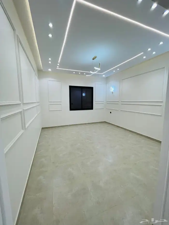 للبيع شقق علوي مع سطح خاص بحي الضيافة غرب الخميس بسعر 520 18