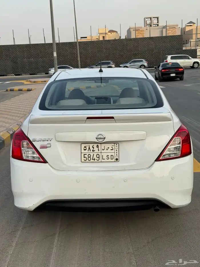 نيسان صني 2018 قير اوتماتيك 5