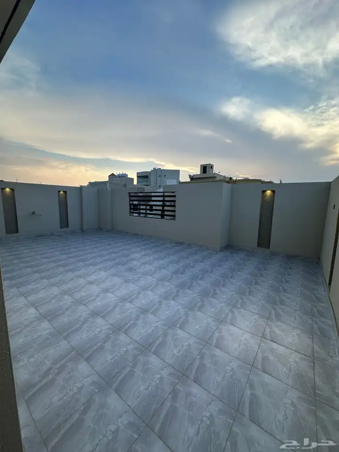 للبيع روفات مودرن فاخرة بمدخل خاص طريق المدينة العسكرية 19