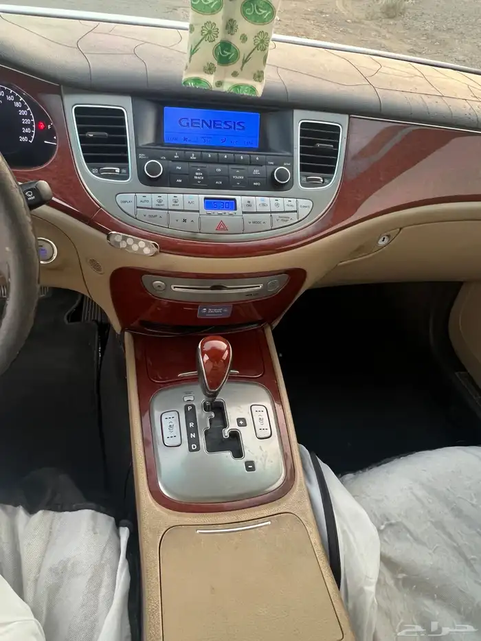 للبيع جينسس 2013 9