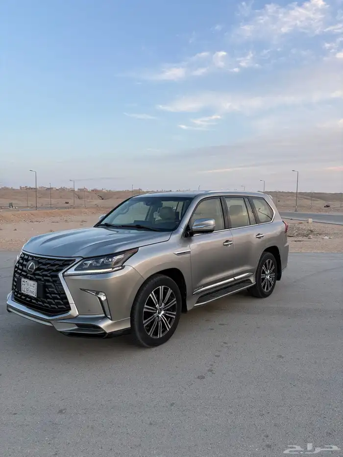 جيب لكزس 2017 بريمي فل كامل 2