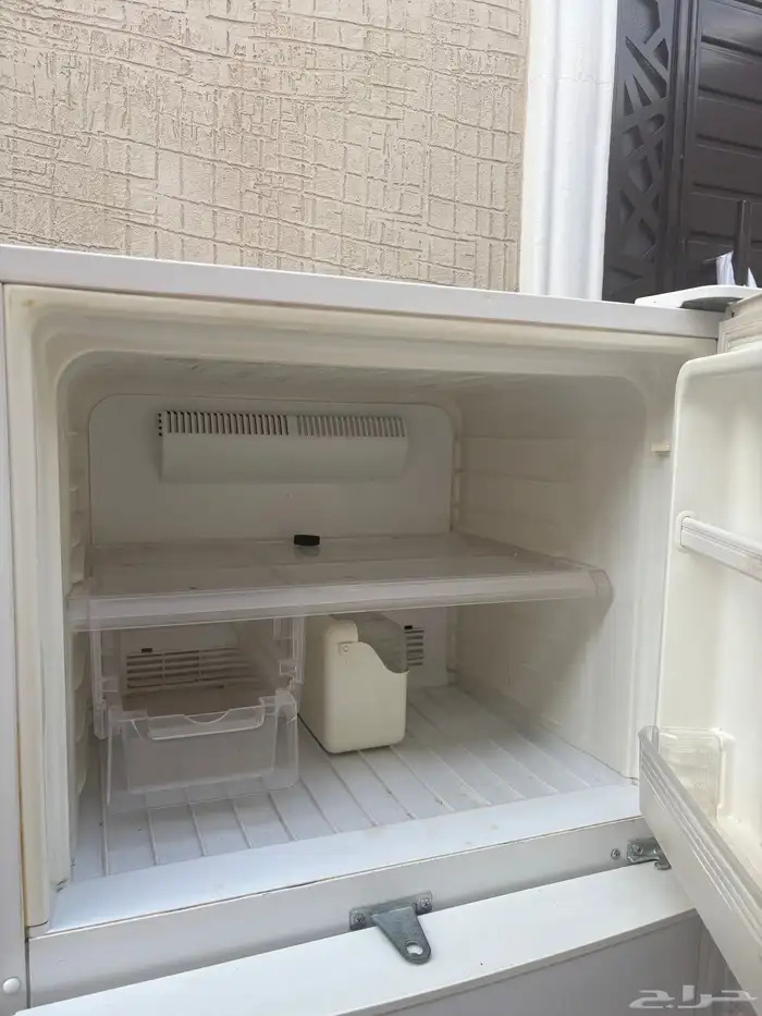 ثلاجه شارب 3
