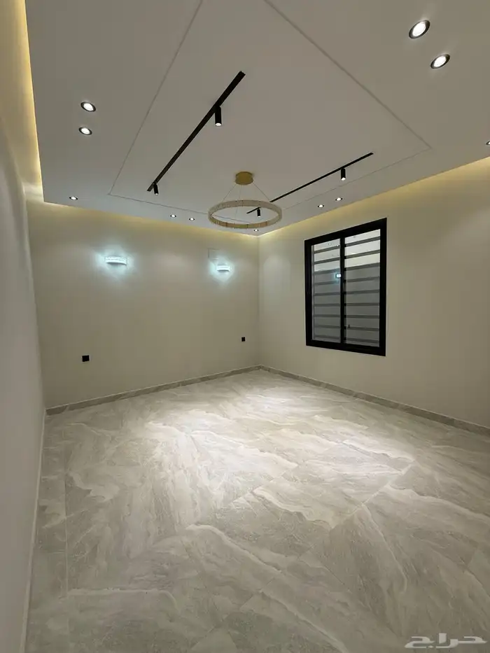 للبيع شقة ارضي 6 غرف بحي البديع أبها سعر عادل 500 الف فقط 18