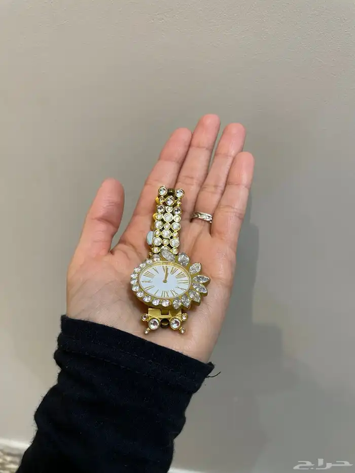 ساعة كارديال بألماس مقلد نسائيه 2