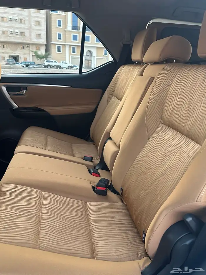 فورشنر 6 سلندر دبل (VX) 2023 ( بحالة الوكالة ) 35