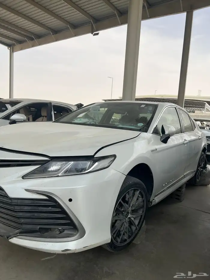 كامري2022هايبرد مصدوم قطع غيار فقط 3