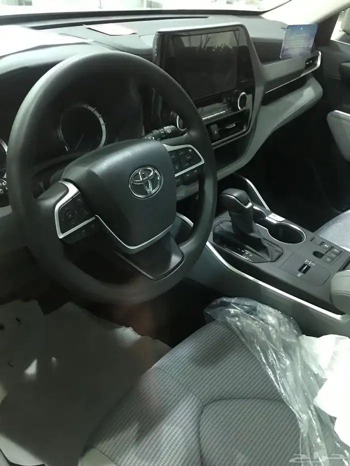 تويوتا هايلاندر 2025 هايبرد LE 4