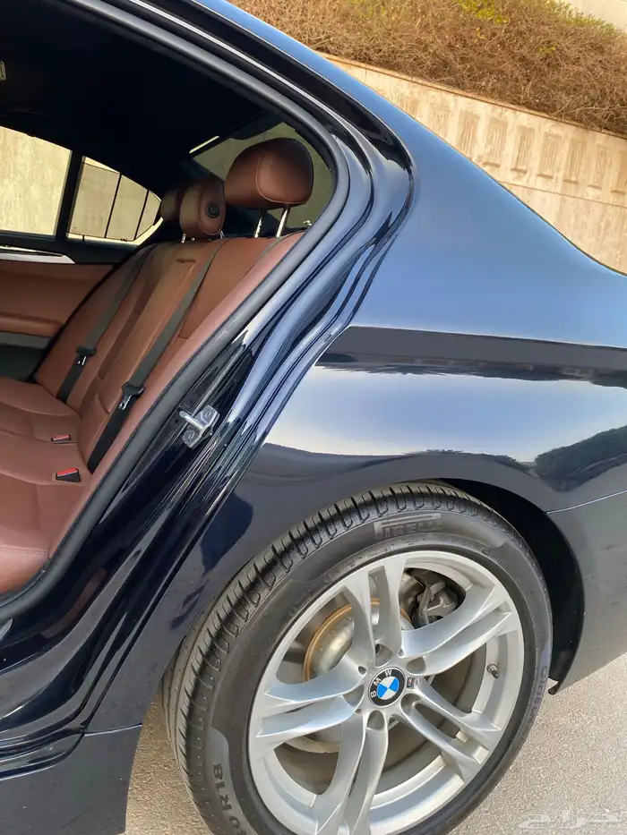 BMW 520i 2016 Mkit - قمة في النظافة 5