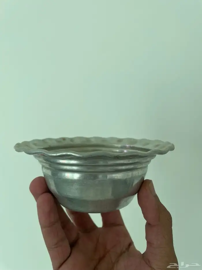 طاسه قديمه السعر 20 ريال 1