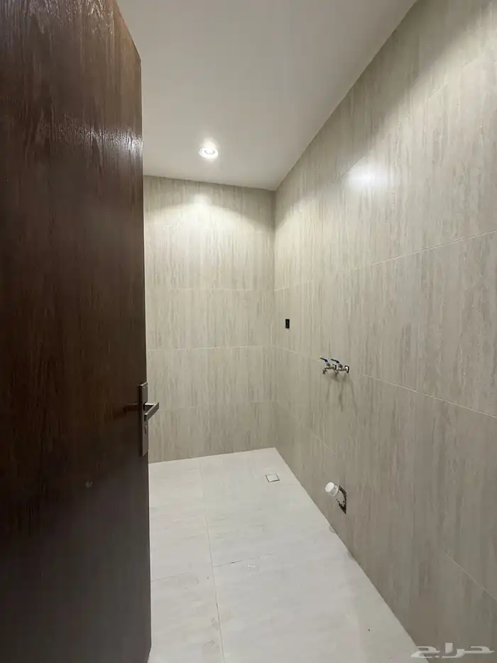 للبيع شقق ارضيه وشقق علويه ف حي المصيف بأسعار تبدأ من430الف 37