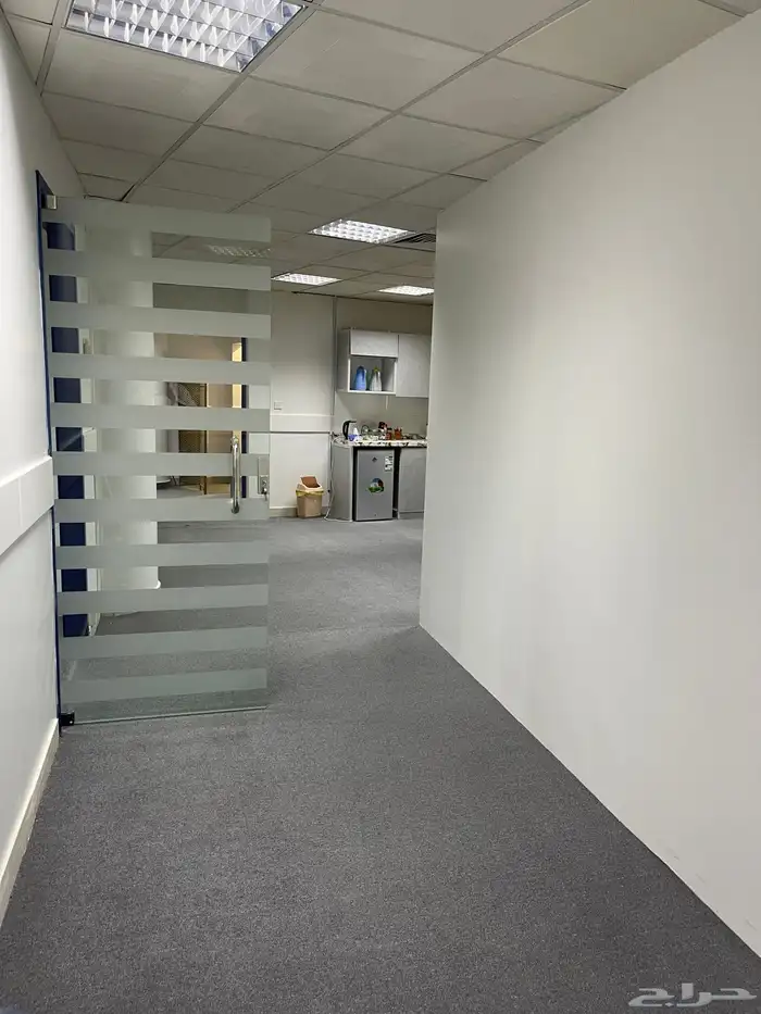 مكتب للتقبيل للشركات او المؤسسات 18