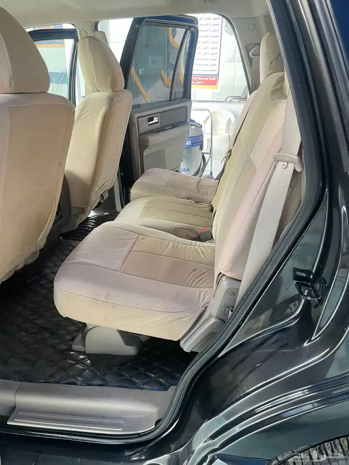 فورد اكسبدشن 2013 اسود قصير بدون دبل 16